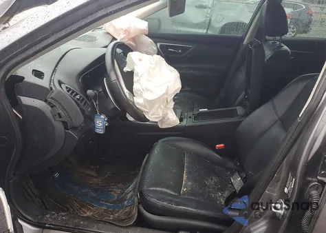 2018 Nissan Altima 2.5 z USA, uszkodzony, nr VIN 1N4AL3APXJC156934